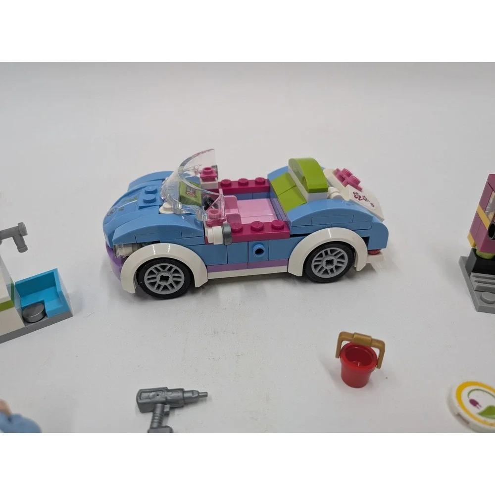 LEGO Friends Mias Roadster 41091 Blue Car Gas Station Mia Figure 2015 Set
